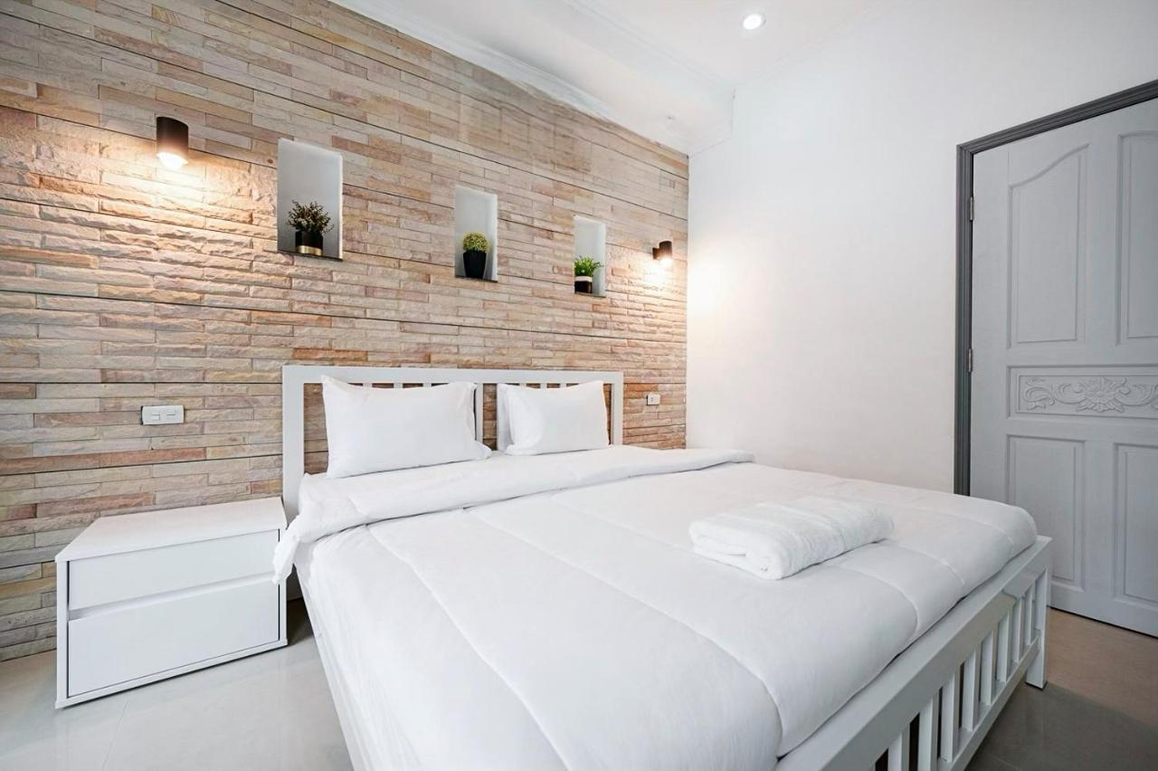 Majestic Residence Pool Villa 4 Bedrooms Private Beach Pattaya Exterior photo