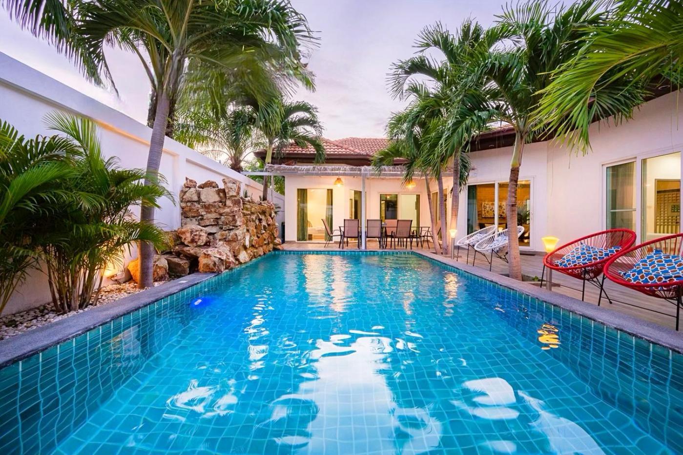 Majestic Residence Pool Villa 4 Bedrooms Private Beach Pattaya Exterior photo