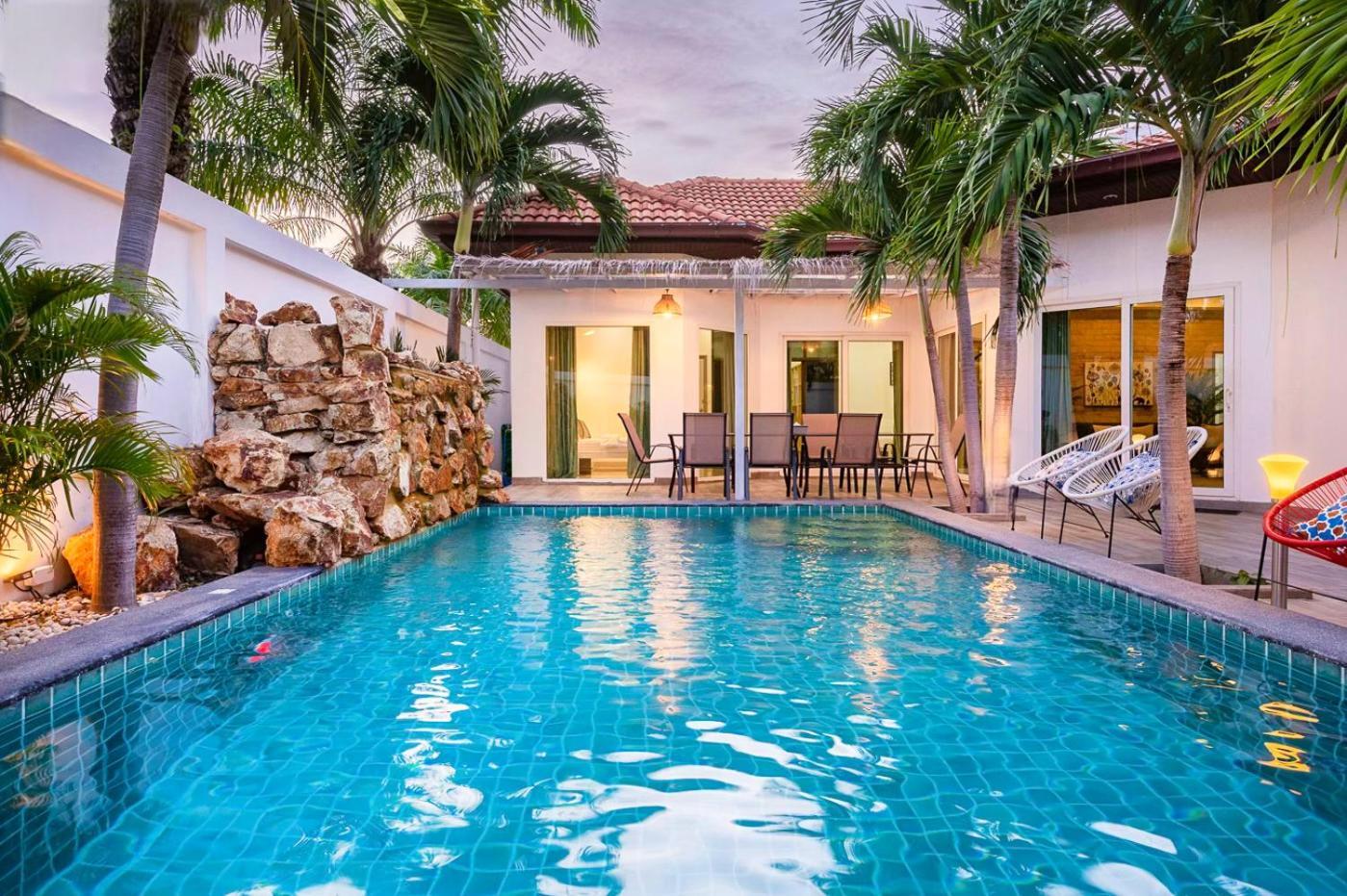 Majestic Residence Pool Villa 4 Bedrooms Private Beach Pattaya Exterior photo
