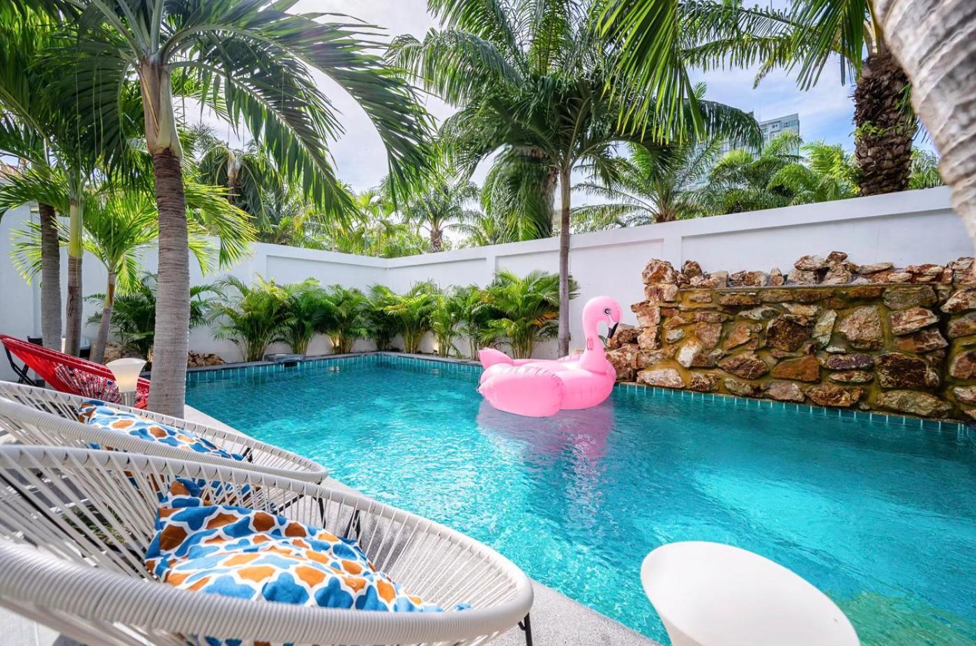 Majestic Residence Pool Villa 4 Bedrooms Private Beach Pattaya Exterior photo