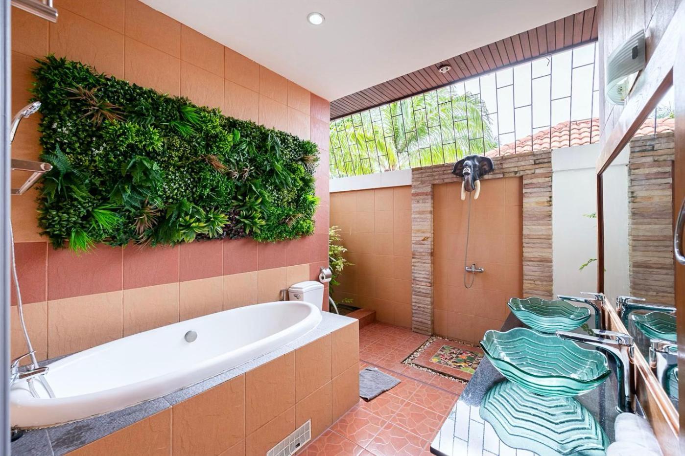 Majestic Residence Pool Villa 4 Bedrooms Private Beach Pattaya Exterior photo